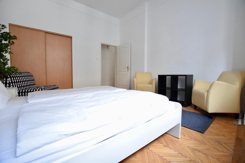 Budget Apartment By Hi5 - Akacfa 4 Budapest Exterior photo